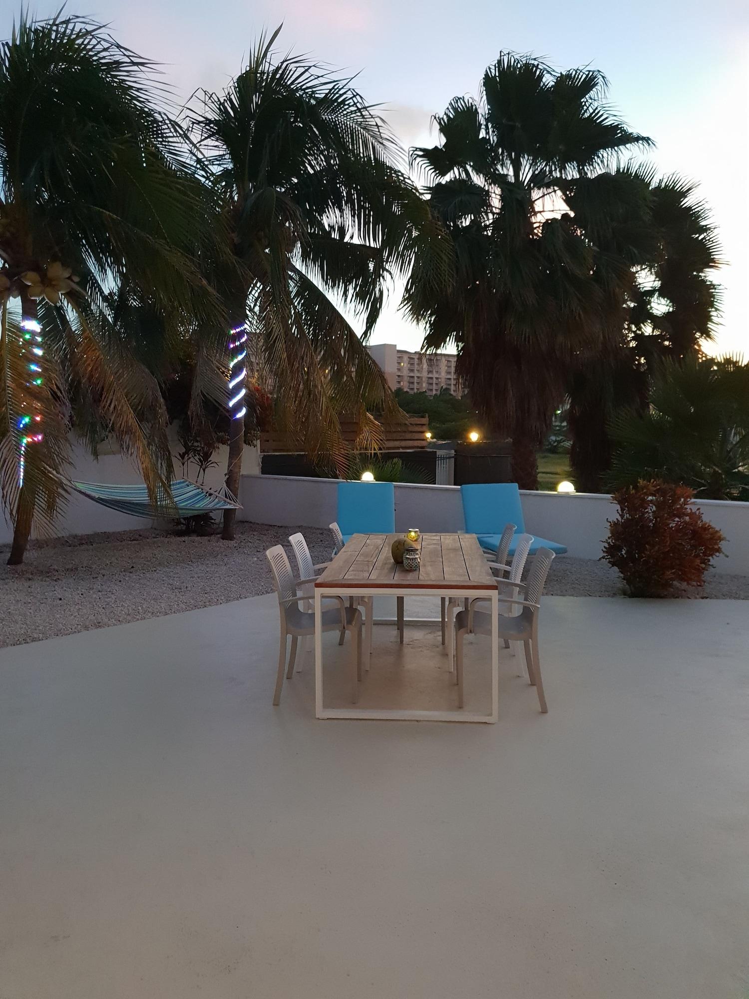 Karibu Aruba Boutique Hotel Palm Beach Eksteriør bilde
