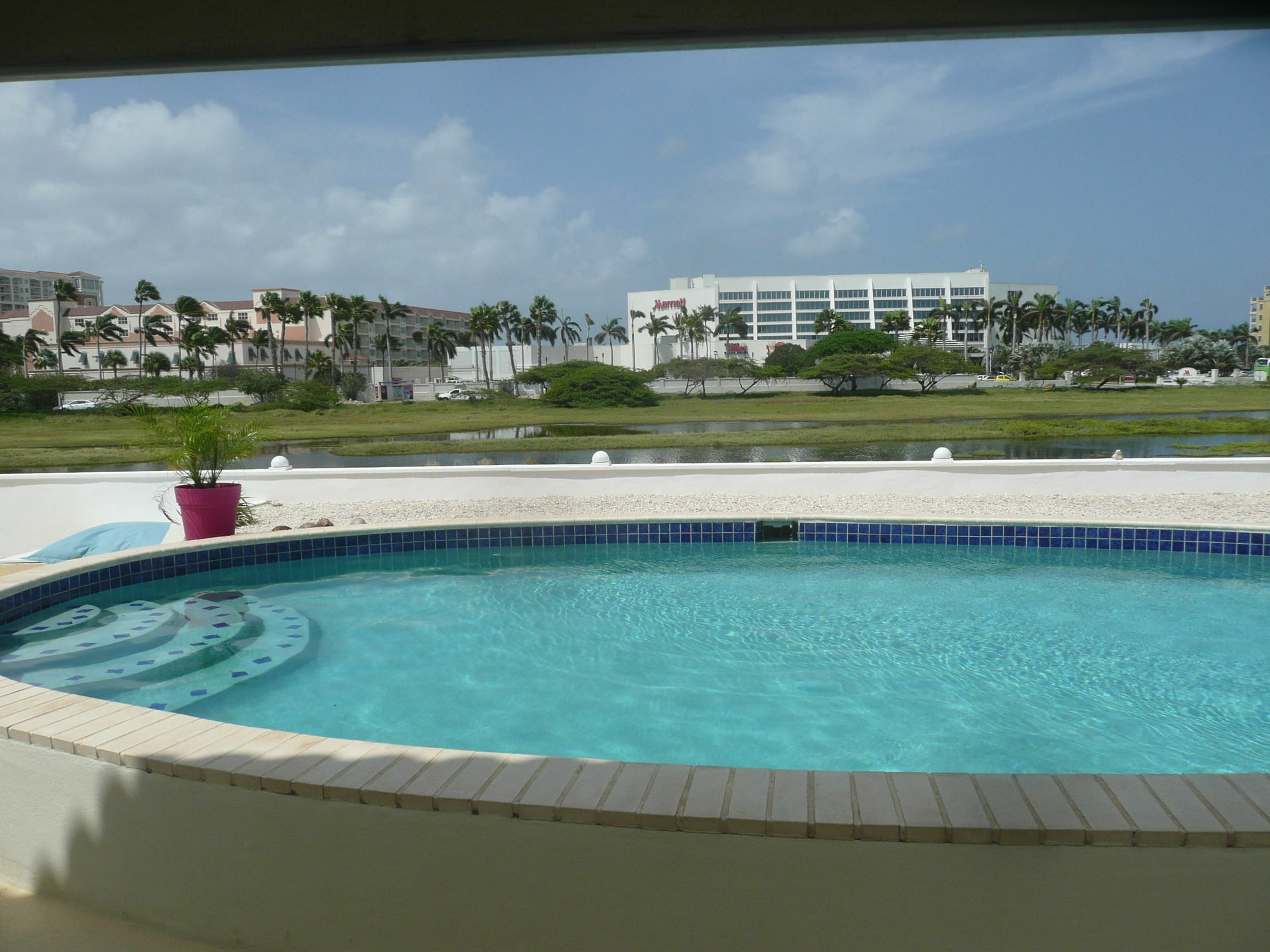 Karibu Aruba Boutique Hotel Palm Beach Eksteriør bilde